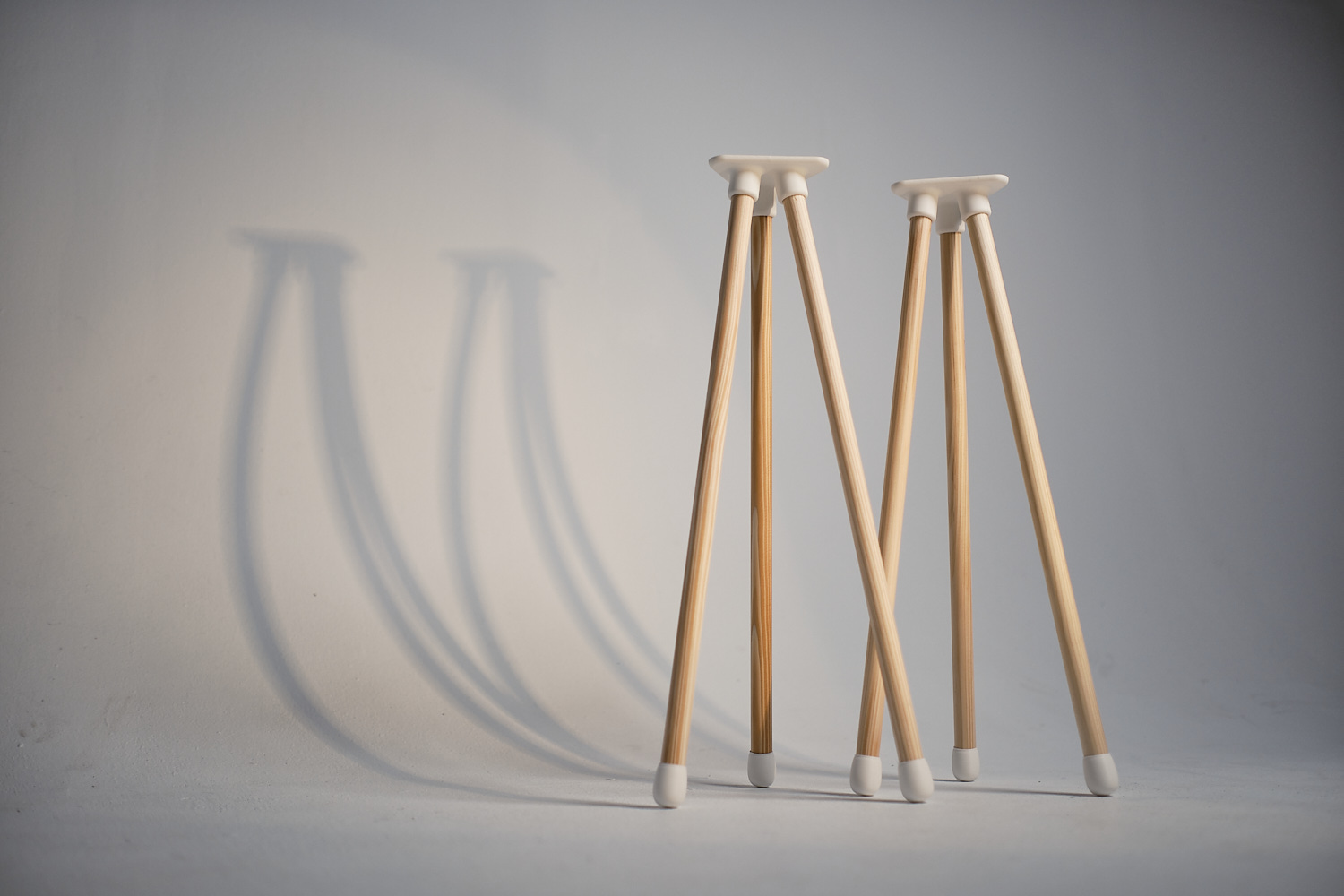 Deltapod — Lautsprecherständer aus Holz und 3D-Druck